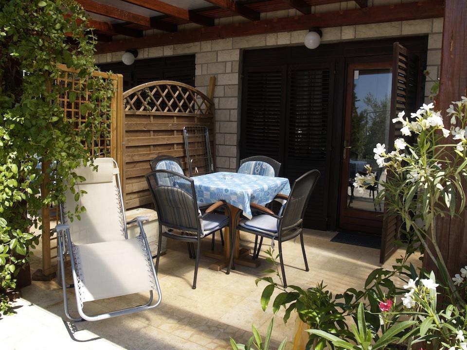 Apartments Loncar Krk Town Exterior foto